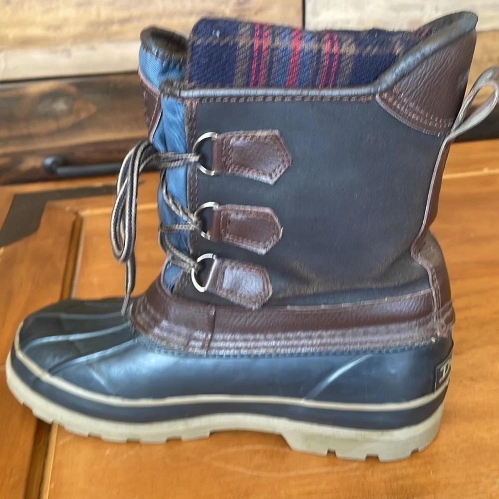 Duck Thermolite Steel Shank Snow Boots Size 6